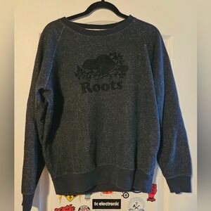 Roots Dark Grey Sweater - Women's Medium